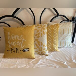 Pillow covers set of 4